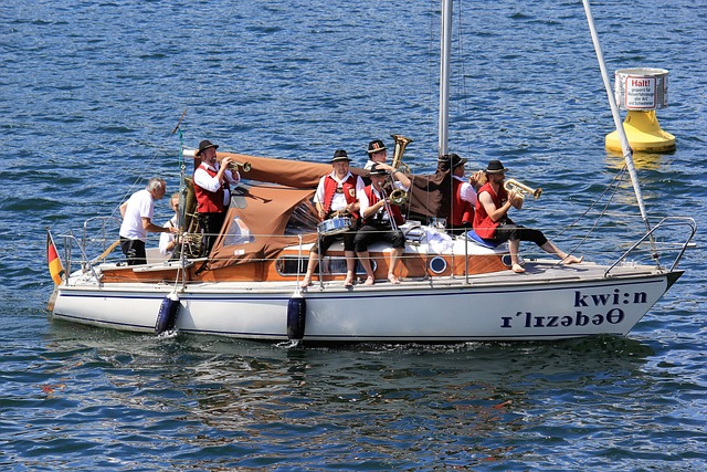 西蒙尼以其 西蒙尼以其